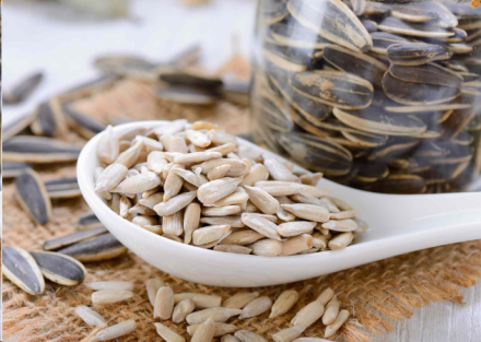 5 Benefits of Sunflower Seeds for Beauty