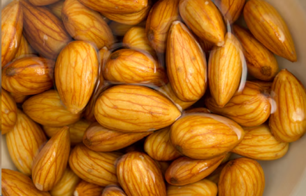 13 Health Benefits of Almonds