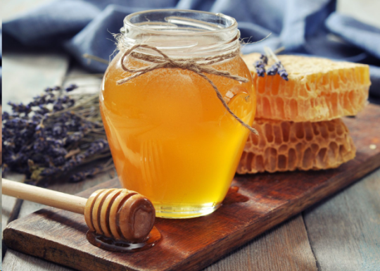 The 10 Benefits of Consuming Honey in the Morning